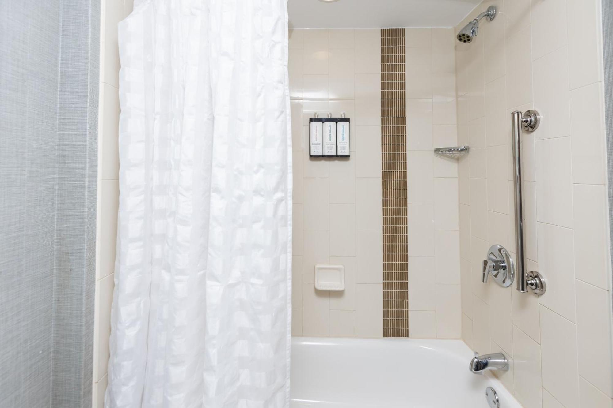 Hyatt Place Greenville/Haywood Buitenkant foto
