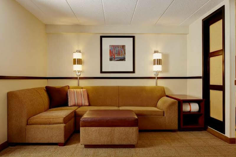 Hyatt Place Greenville/Haywood Buitenkant foto