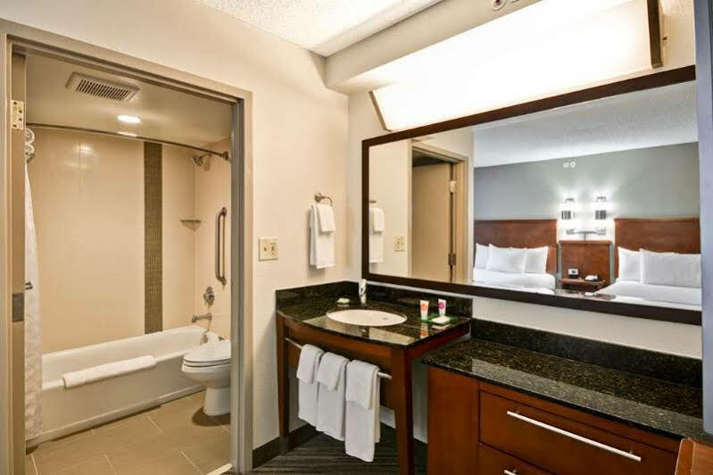 Hyatt Place Greenville/Haywood Buitenkant foto